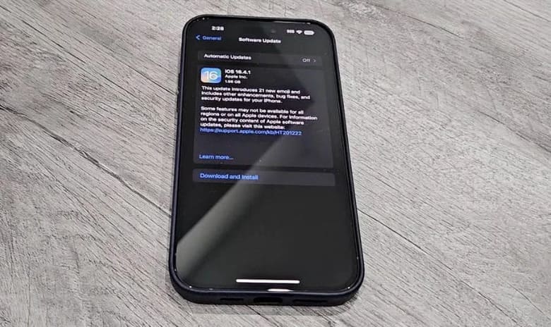 Làm mới hệ điều hành bằng cập nhật hoặc firmware