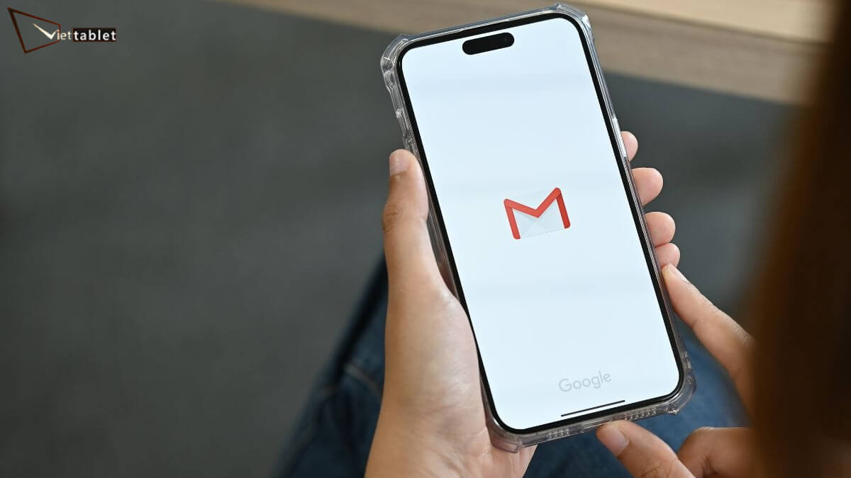 Làm mới ứng dụng Mail