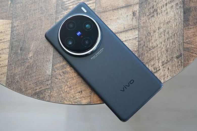 Vivo X100s và Vivo X100s Pro 3