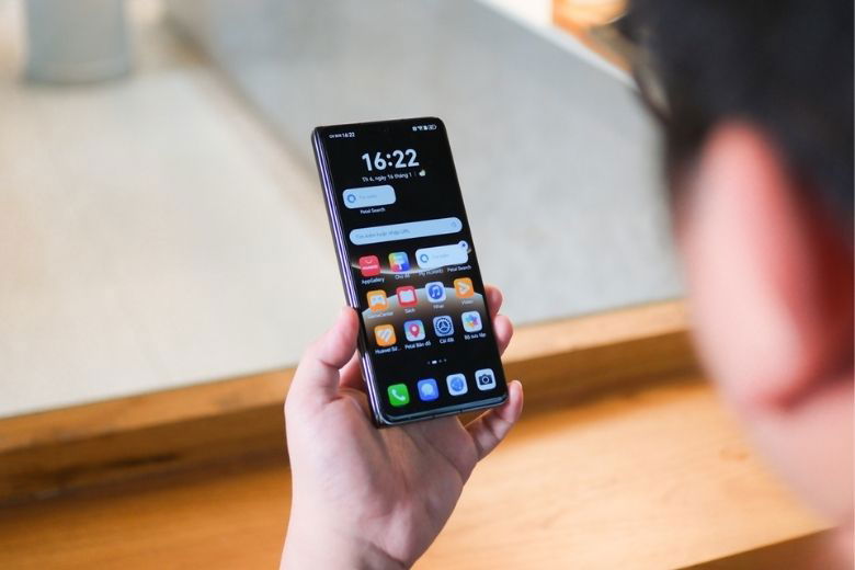 Đánh giá Huawei Mate X7 4