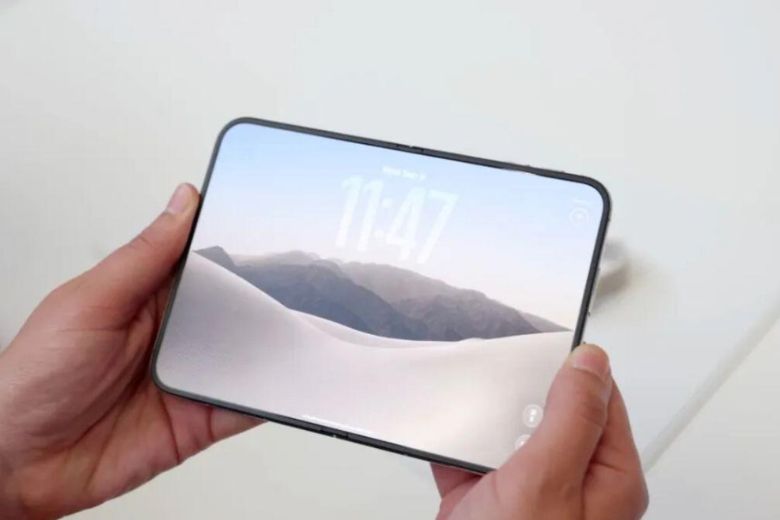 iPhone Duo 4