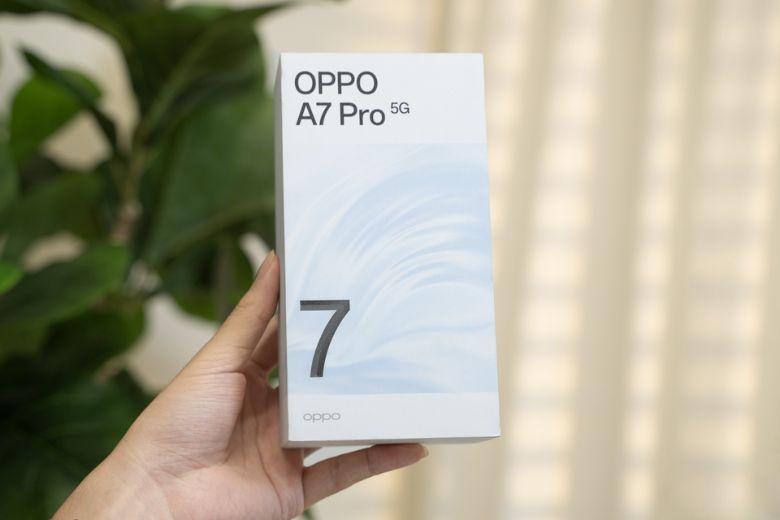 Đánh giá Oppo A7 Pro 1