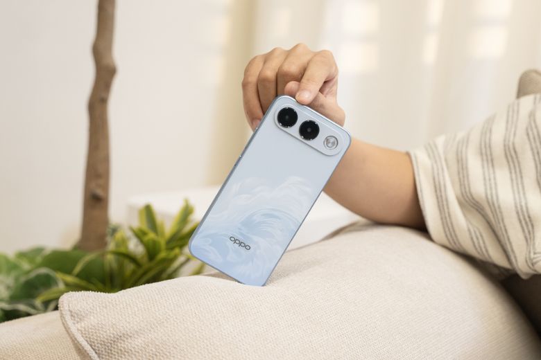 Đánh giá Oppo A7 Pro 2