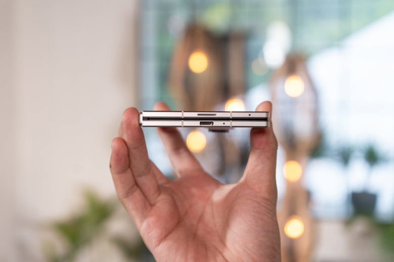 Đánh giá Samsung Galaxy Z Fold8 6