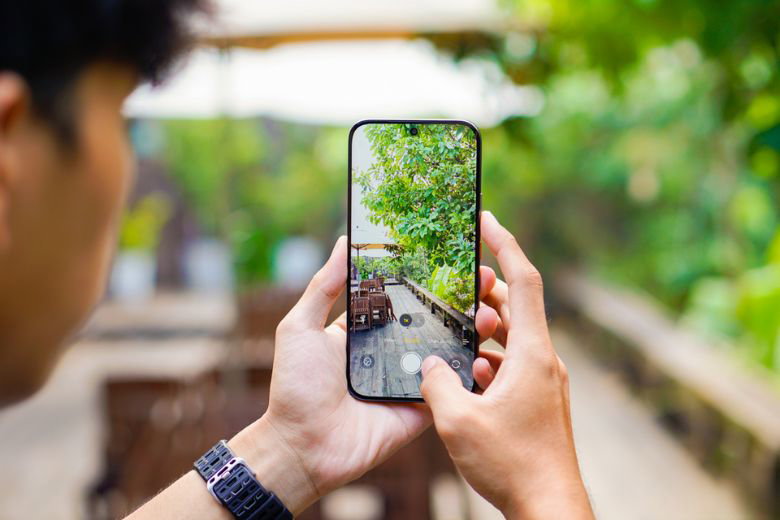 Đánh giá Tecno Pova Curve 2 5