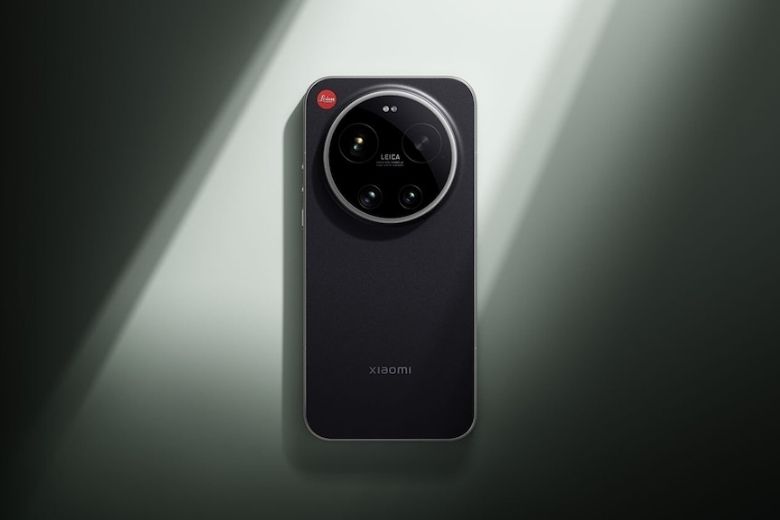 Leica Leitzphone powered by Xiaomi 8