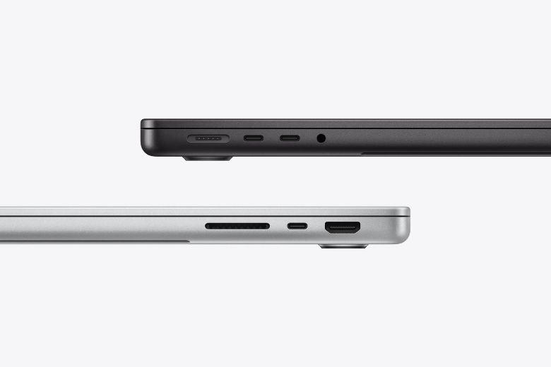 MacBook Pro M5 Max 7