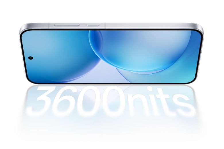 Oppo Reno16 3