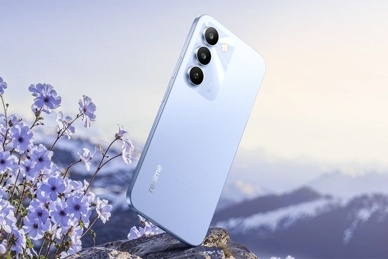 Realme C83 1