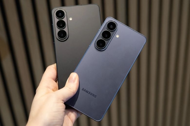 Samsung Galaxy S26 Plus 5G (12GB - 512GB) 3