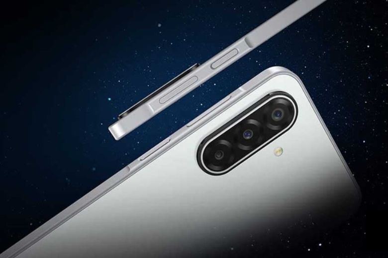 Samsung Galaxy Wide 9 ra mắt 1