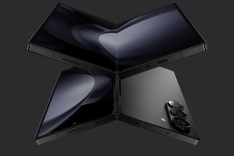 Samsung Galaxy Z Fold 8 Wide 2
