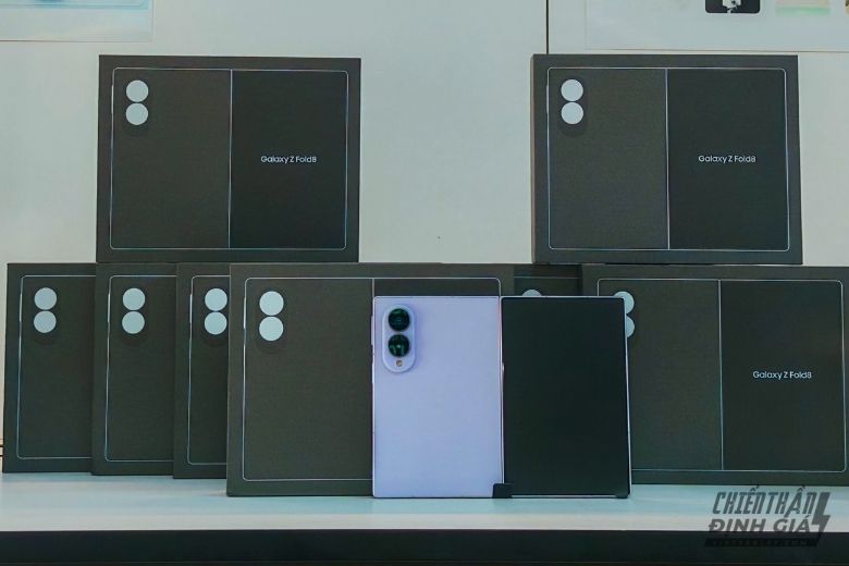 Samsung Galaxy Z Fold8 chính hãng 1