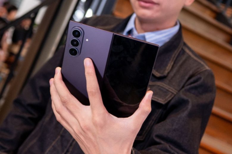 So sánh Galaxy Z Fold8 Ultra và Galaxy Z Fold7 2