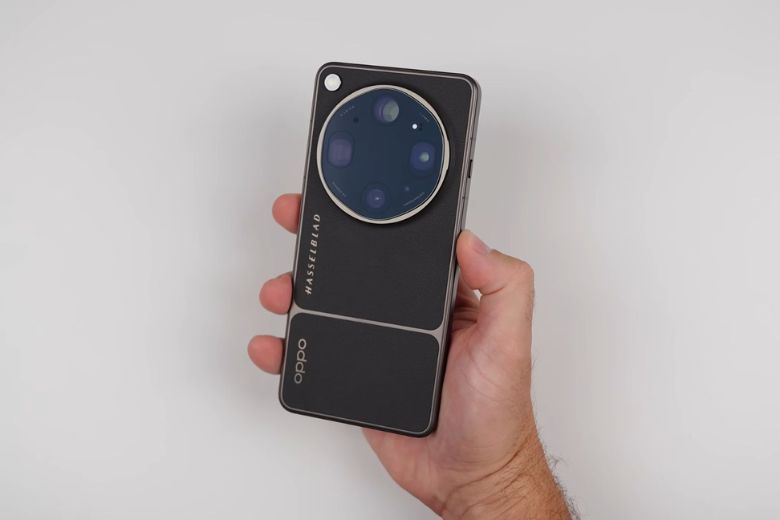 Oppo Find X9 Ultra và Oppo Find X8 Ultra 6