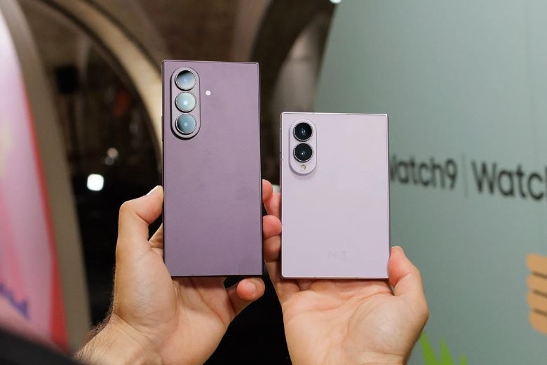 So sánh Samsung Galaxy Z Fold8 và Galaxy Z Fold8 Ultra 7