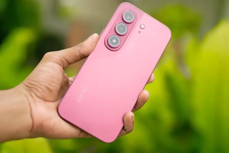 Tecno Camon Slim 5G ra mắt 3