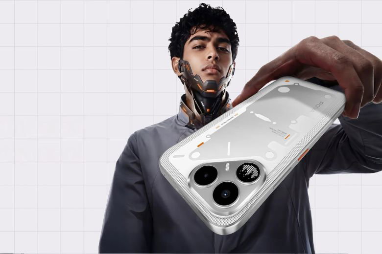 Tecno Pova 8 2