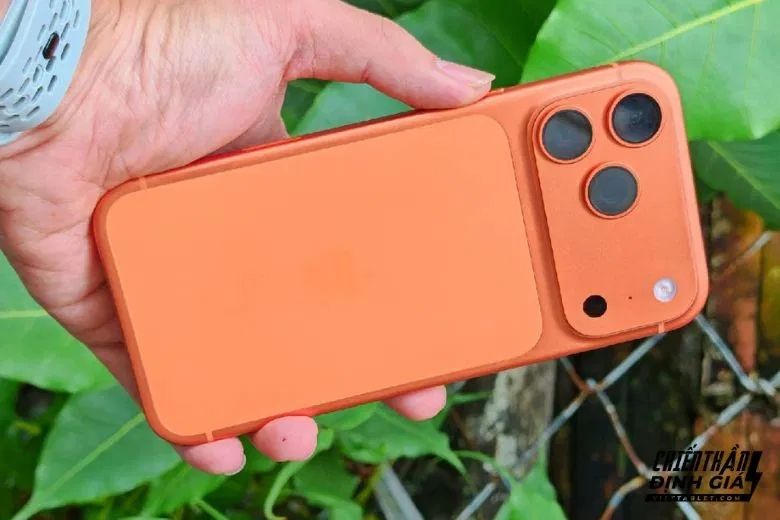 Tết 2026 nên mua điện thoại gì 2