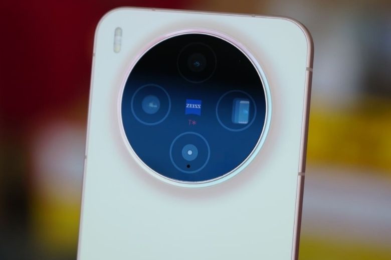 Vivo X300 Max 2