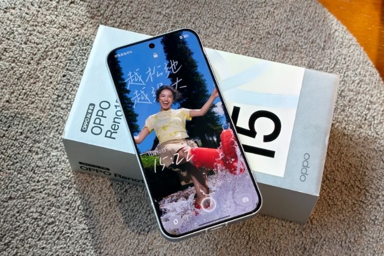 Đánh giá Oppo Reno15 3