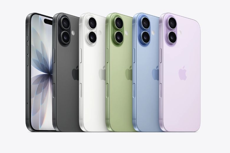 iPhone 17 9