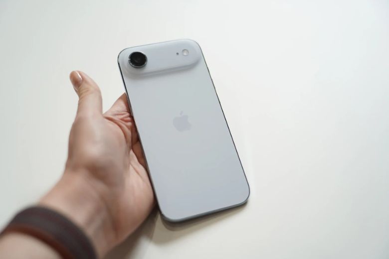 iPhone Air 1