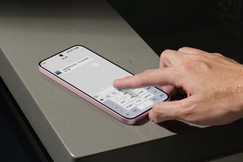 Oppo A6 5G​​​​​​​ 3