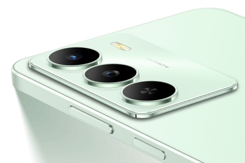 Realme C73 5