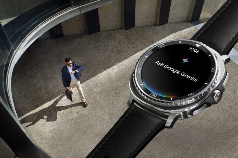 Samsung Galaxy Watch8 Classic 1