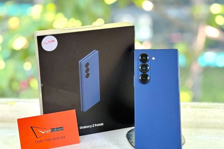 Samsung Galaxy Z Fold 6 1