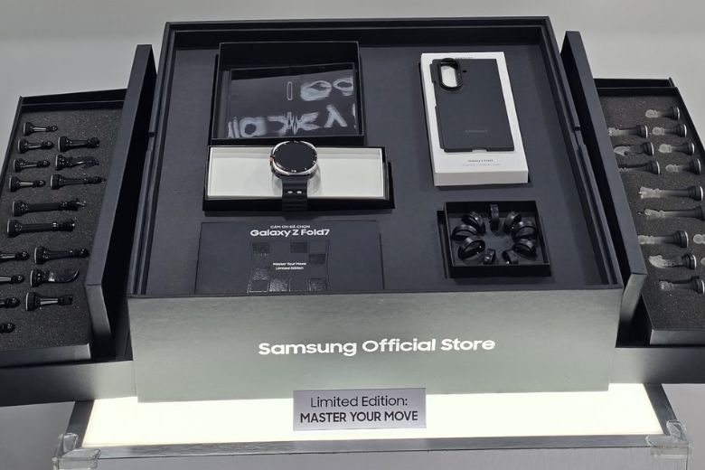 Samsung Galaxy Z Fold7 Master Your Move 3