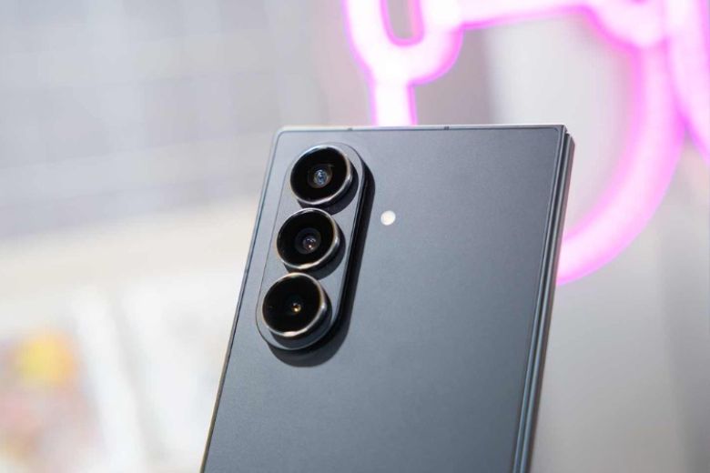 Samsung Galaxy Z Fold7 Master Your Move 7