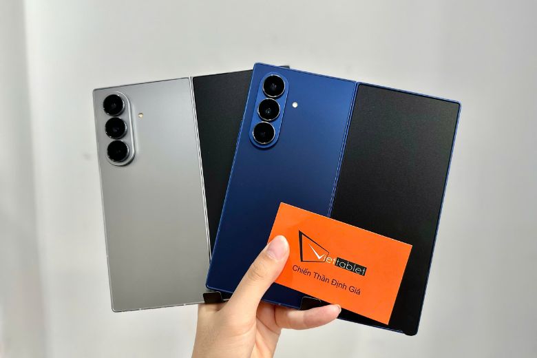 Samsung Galaxy Z Fold7 4