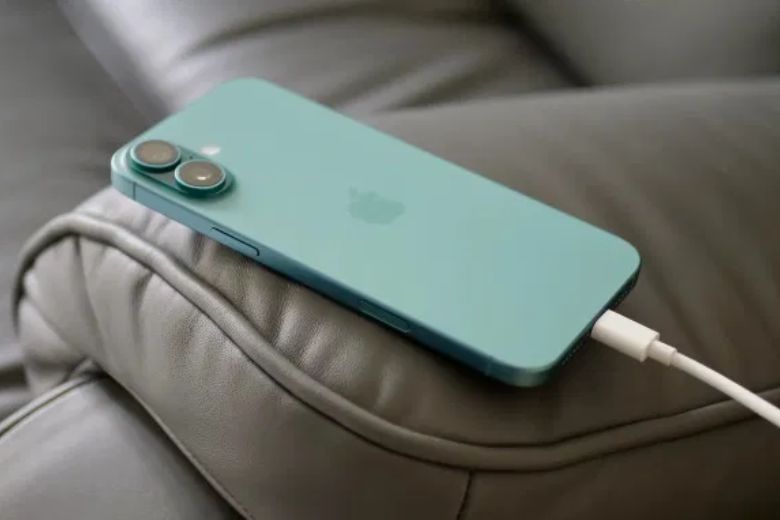 iPhone 17 và iPhone 16 6