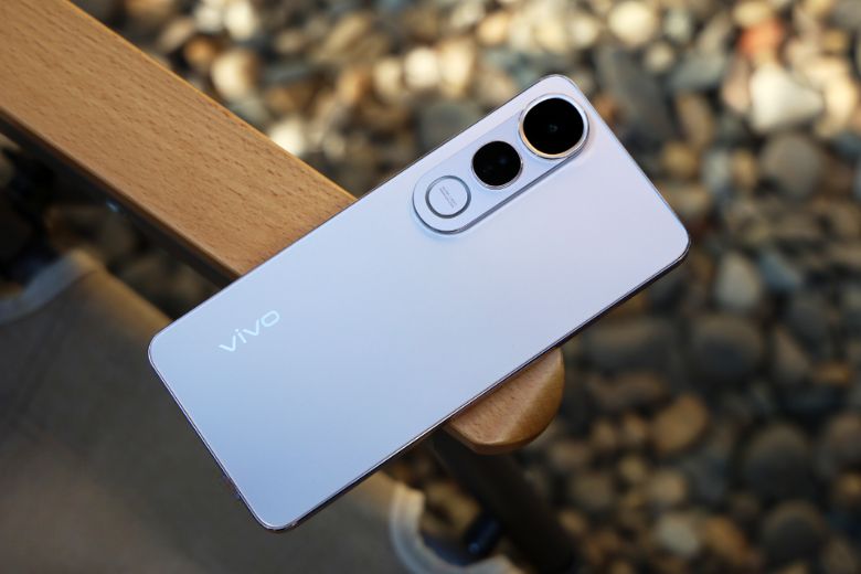 Vivo V60 Lite 5