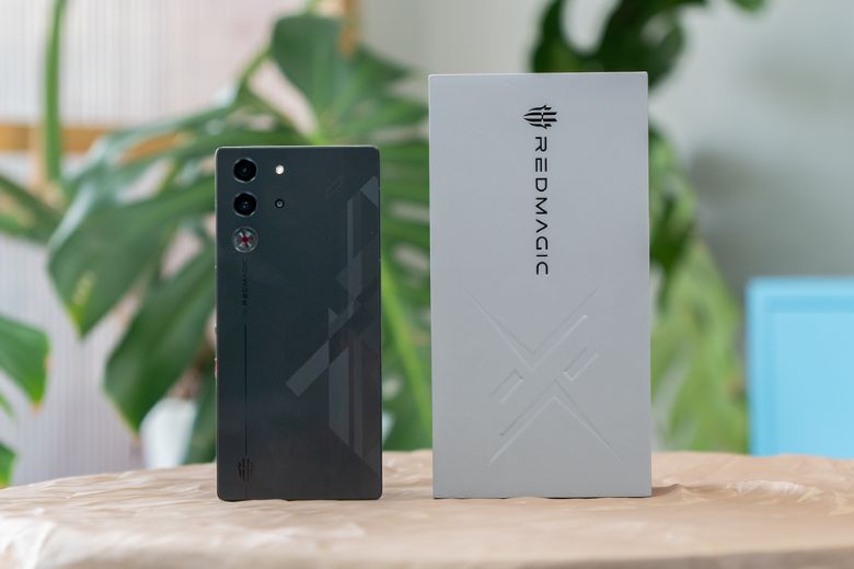 ZTE nubia Red Magic 11 Pro 1