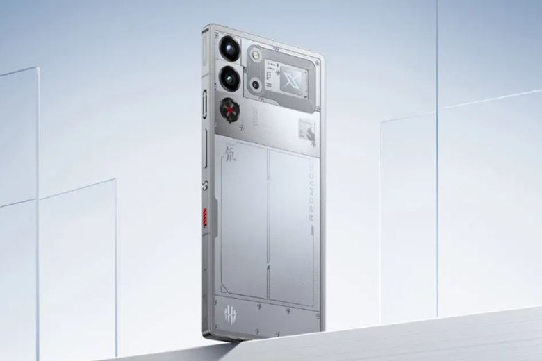 ZTE nubia Red Magic 11 1