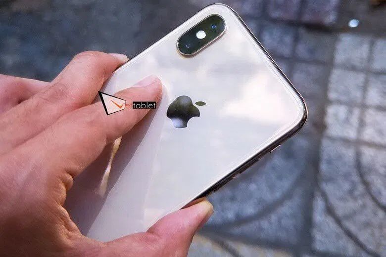 iPhone XS