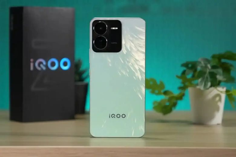  iQOO Z9 5G (12GB - 256GB)