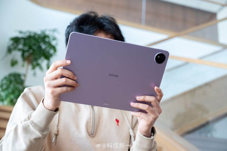 Vivo iQOO Pad 2 