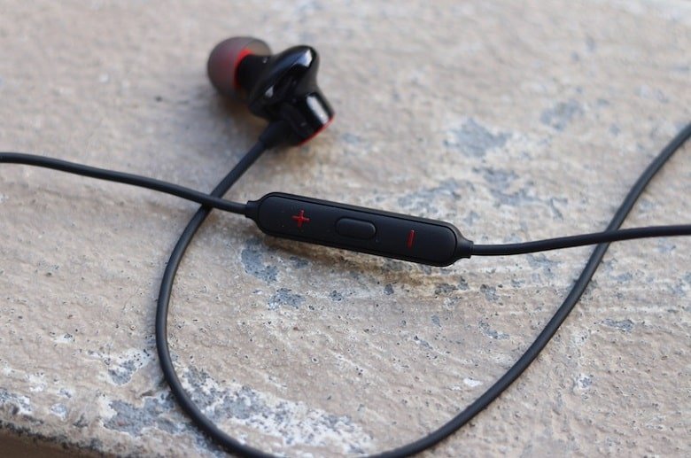 tăng giảm âm lượng của tai nghe OnePlus Bullets Wireless 2