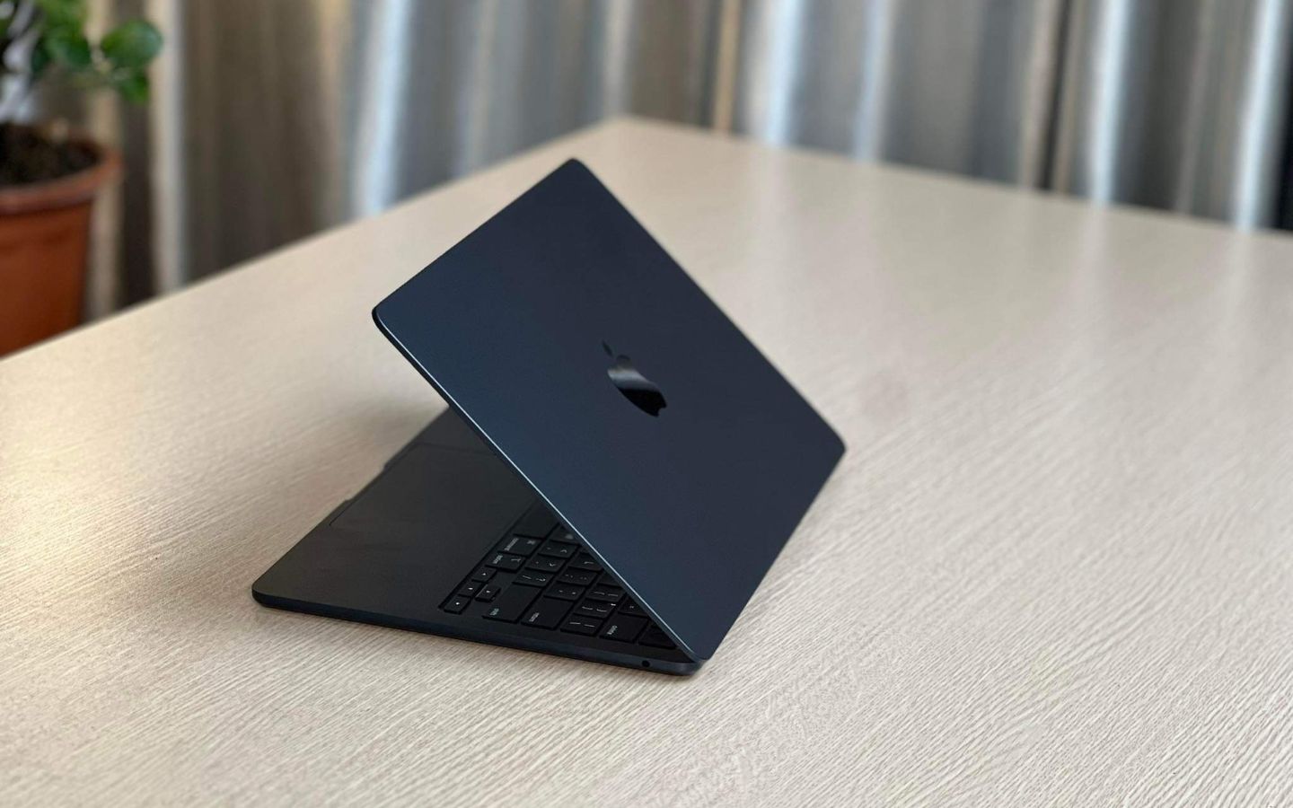 Tiêu chí chọn MacBook cho sinh viên Sư phạm