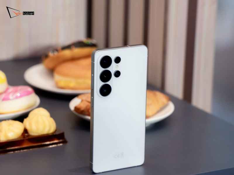 Tổng quan về Samsung Galaxy S26 Ultra và iPhone 16 Pro Max