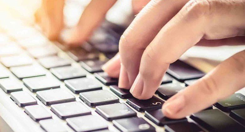 bàn phím laptop bị nhảy loạn chữ Win 11