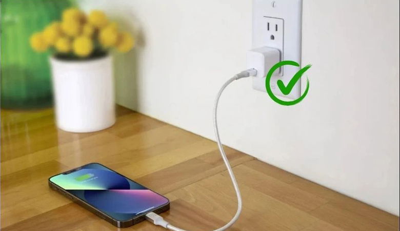 Cách sửa lỗi iPhone 13 Pro Max sập nguồn sạc không lên 