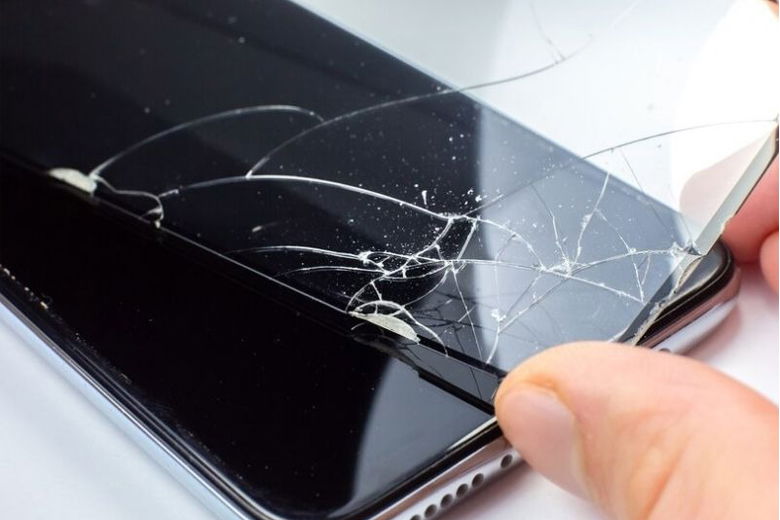 Tháo bỏ kính cường lực 