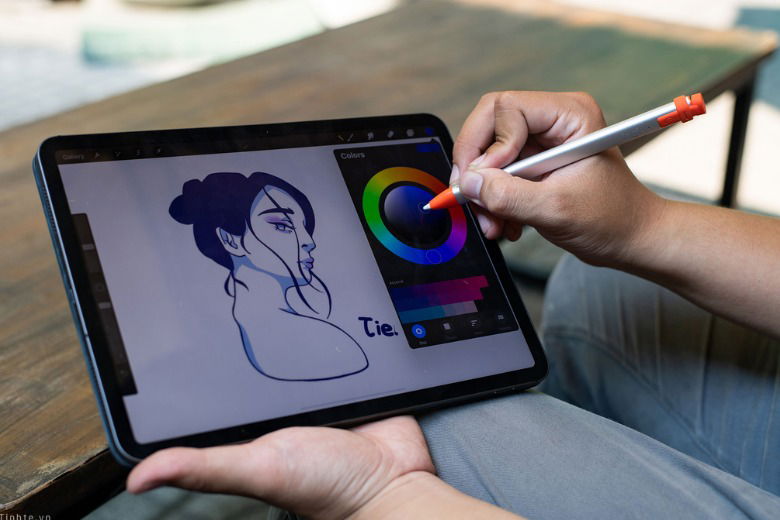 Hỗ trợ ghi chép, viết vẽ tiện lợi với bút Apple Pencil