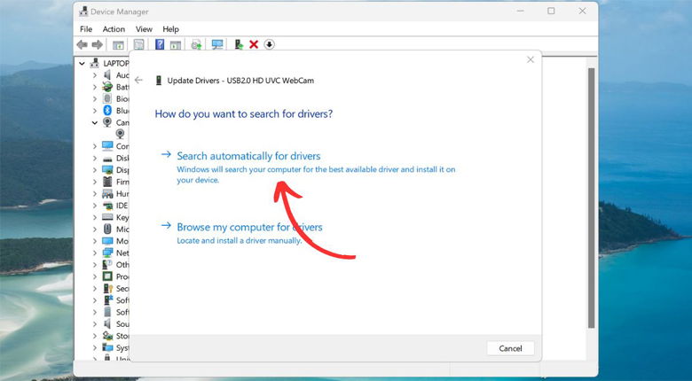 Nhấn vào mục Automatically search for drivers để Windows