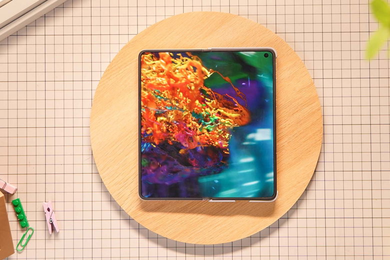 OPPO Find N6 sở hữu hai màn hình lớn sắc nét